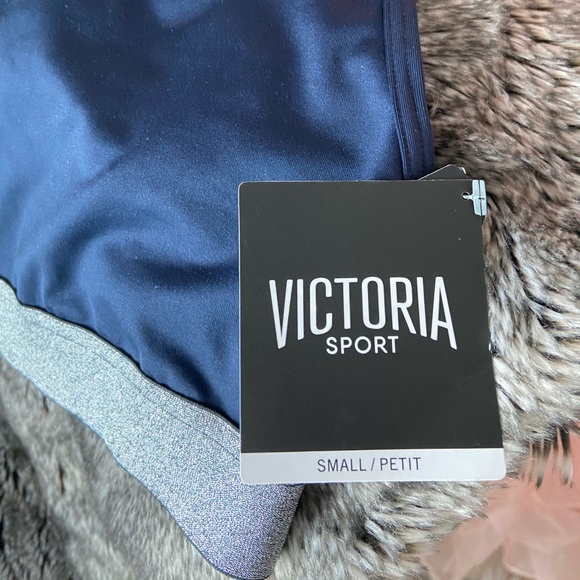 GORGEOUS VICTORIA’S SECRET SPORTS BRA NWOT - Picture 6 of 8